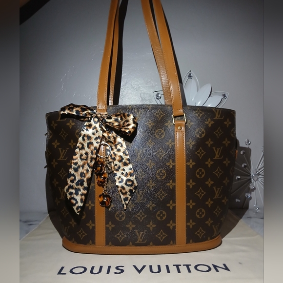 Louis Vuitton Babylon Shoulder Bag. - Picture 1 of 8
